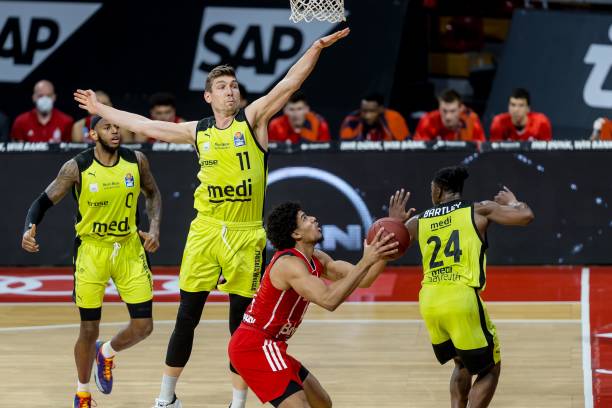 纵观英超历 纵观英超历